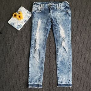 ❌️SOLD❌️: Ripped Mixed Wash Jeans